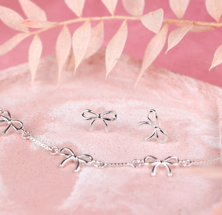 Bow Bracelet and Earrings Set – A Thoughtful Gift for the One Who Makes Life Better