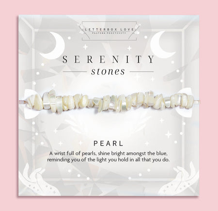 Pearl crystal chip bracelet on a soft grey Serenity Stones card by Letterbox Love. Features lustrous natural pearls in a calming, creamy tone. Designed to symbolize light, purity, and inner strength — a thoughtful spiritual gift for her and a mindful jewellery piece.