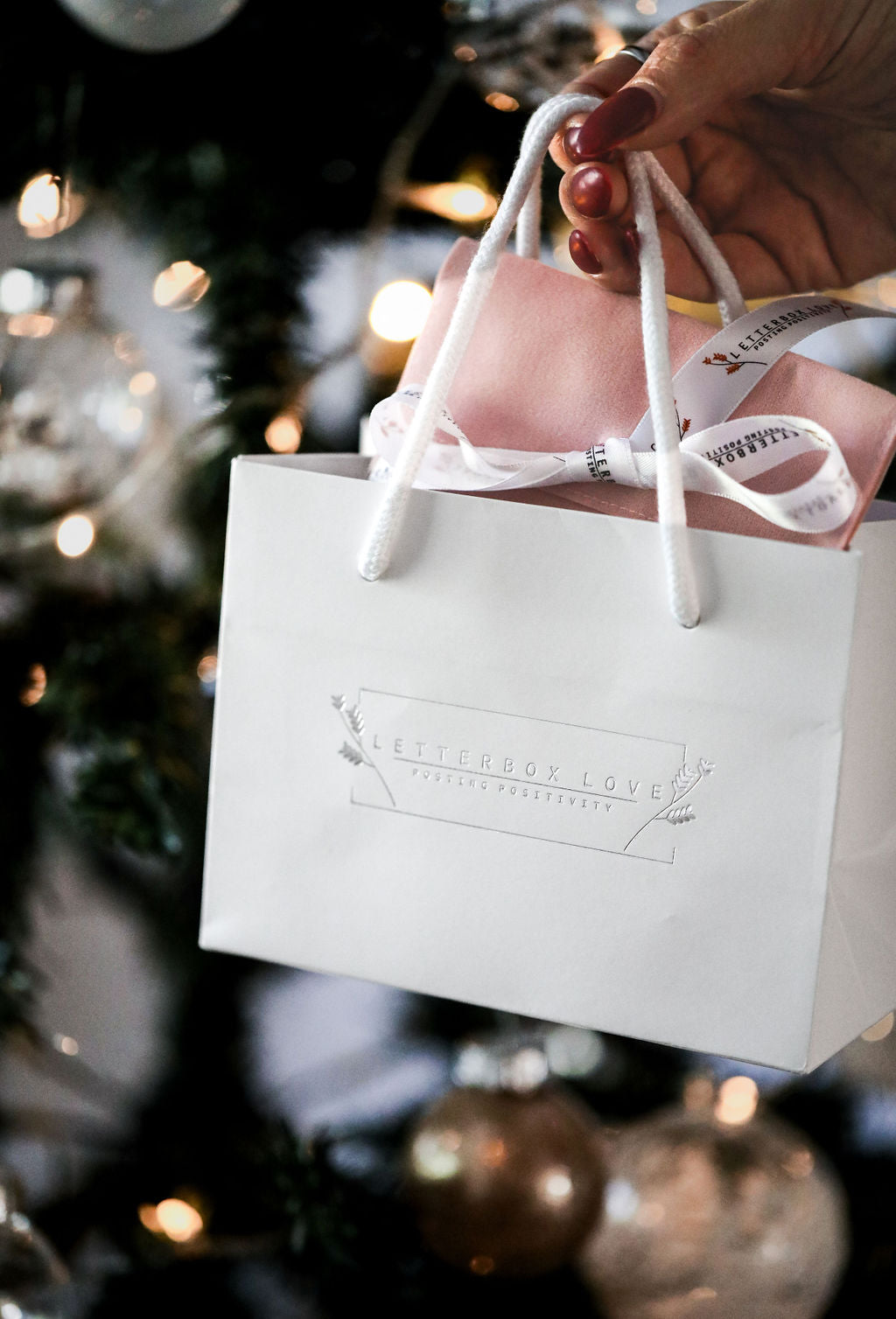 Perfect Gift Wrapping Tips: Elevate Your Present Game this Christmas with Letterbox Love